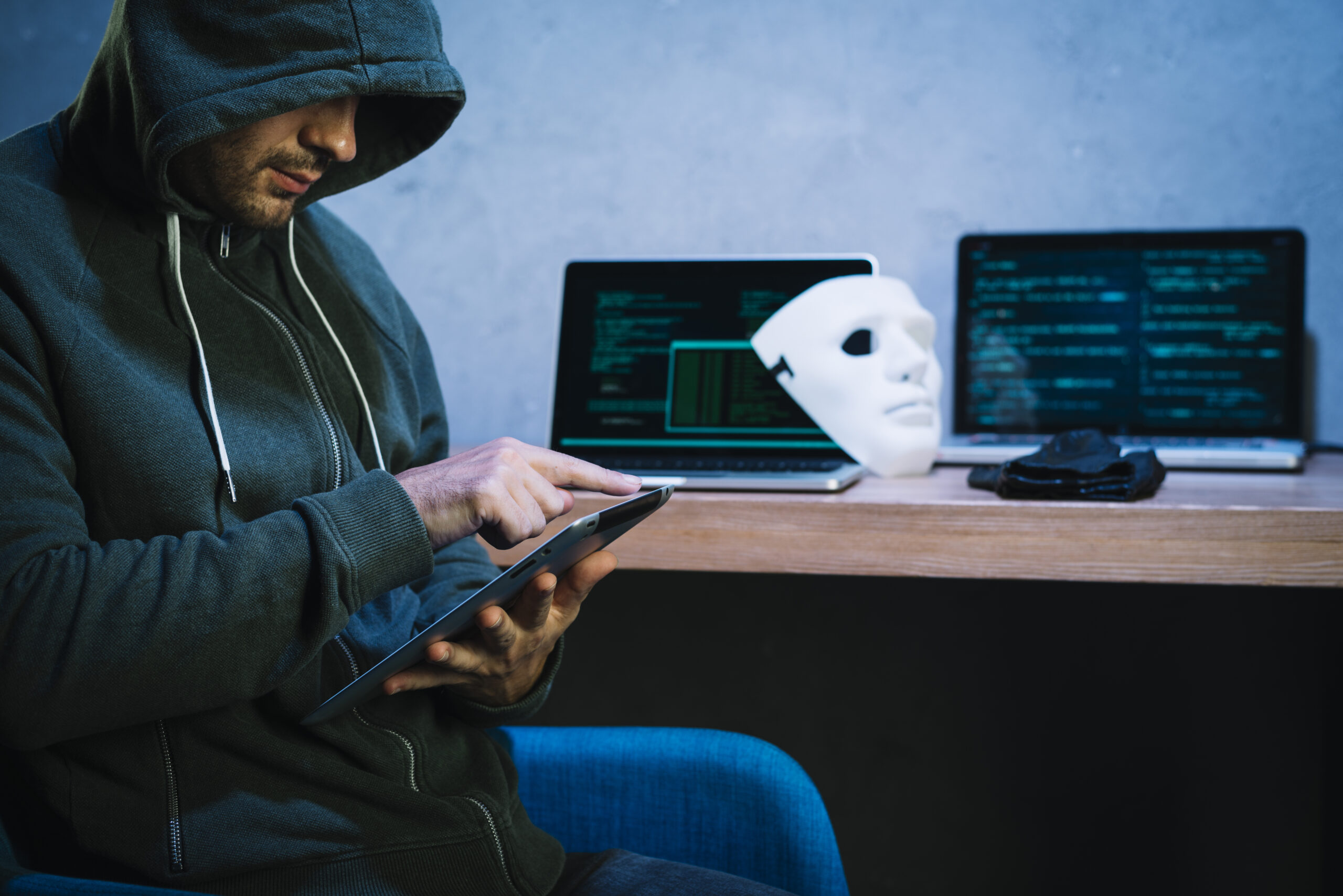 hacker-using-tablet